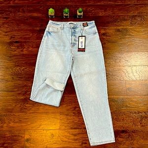 NWT Juniors’ Distressed Dad Jeans Celebrity Pink Size 13/31 & 9/29 Hi-Rise Curvy